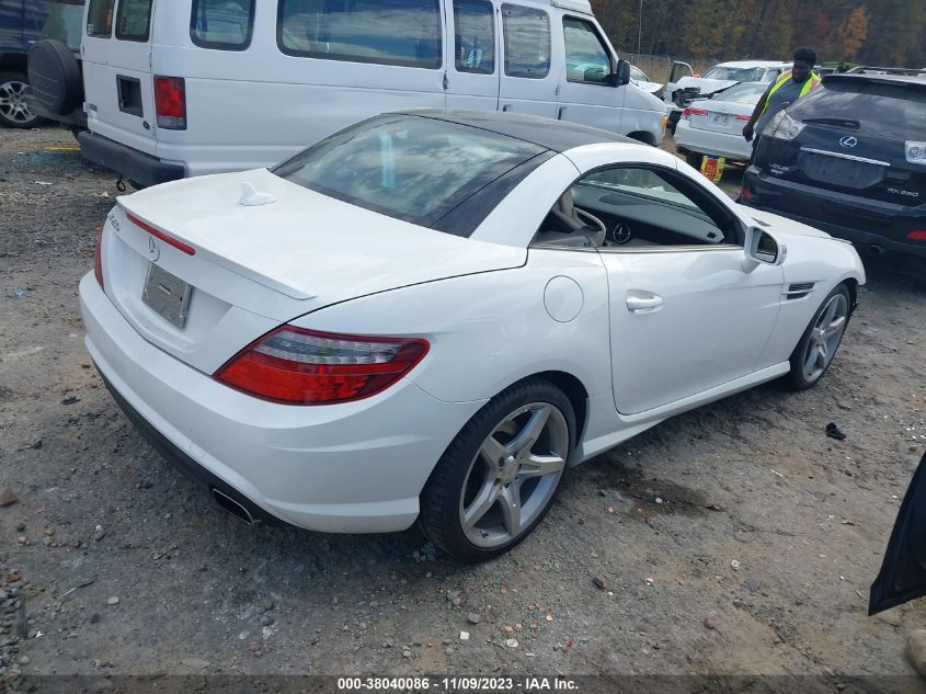 2014 MERCEDES-BENZ SLK 250 - WDDPK4HAXEF077112