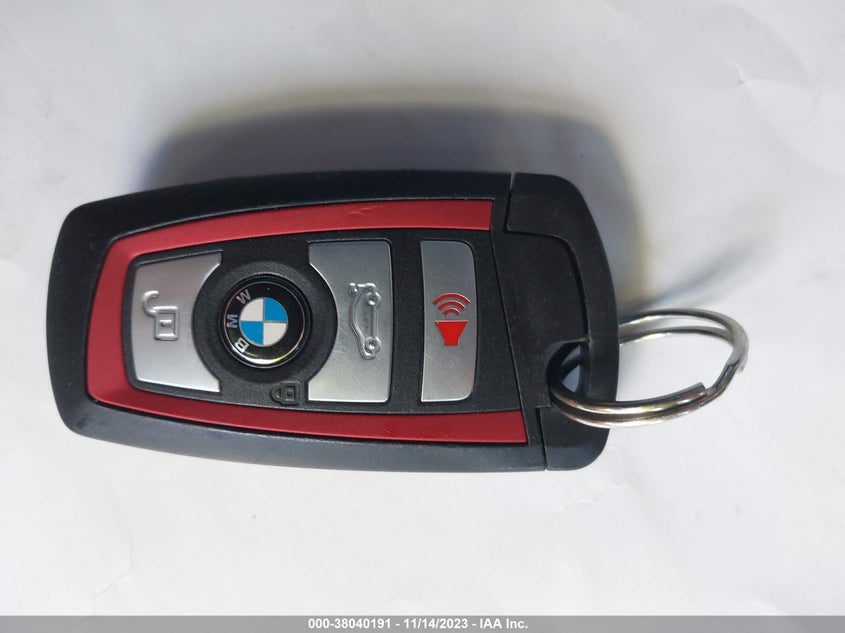 VIN WBA8A3C33HK693148 2017 BMW 320I XDRIVE