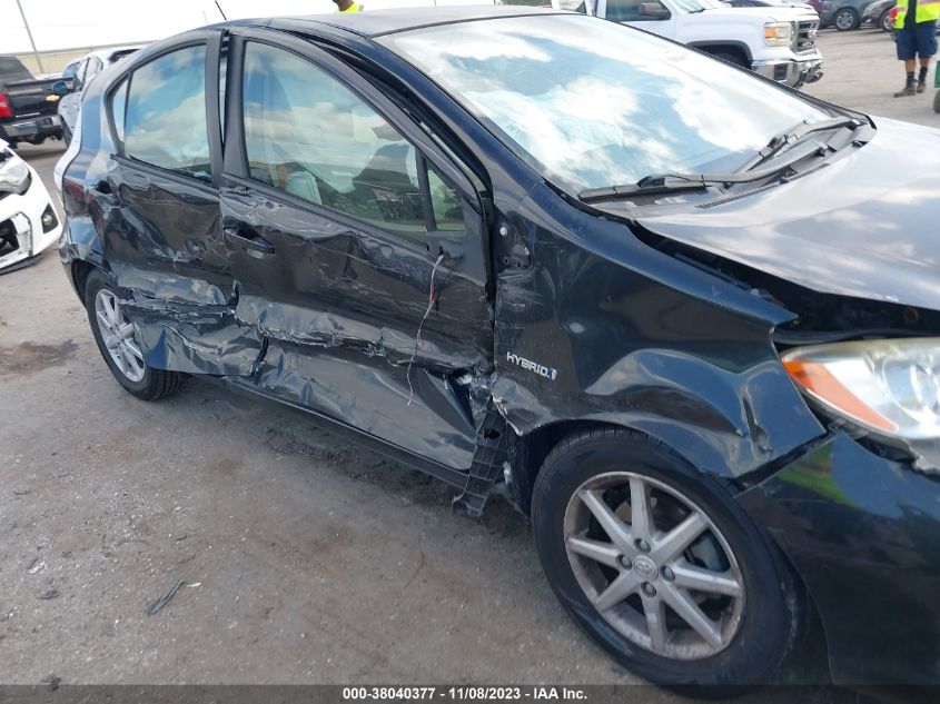 2013 TOYOTA PRIUS C THREE JTDKDTB36D1557436