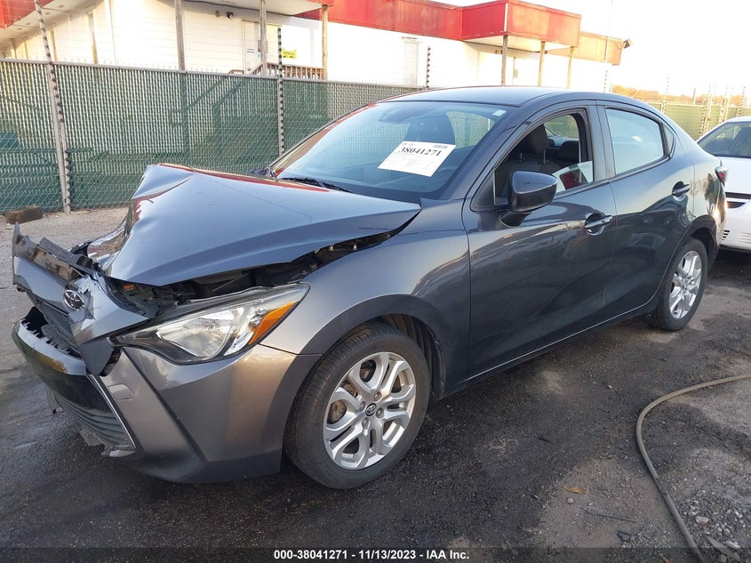 VIN 3MYDLBYV3JY327019 2018 TOYOTA YARIS IA