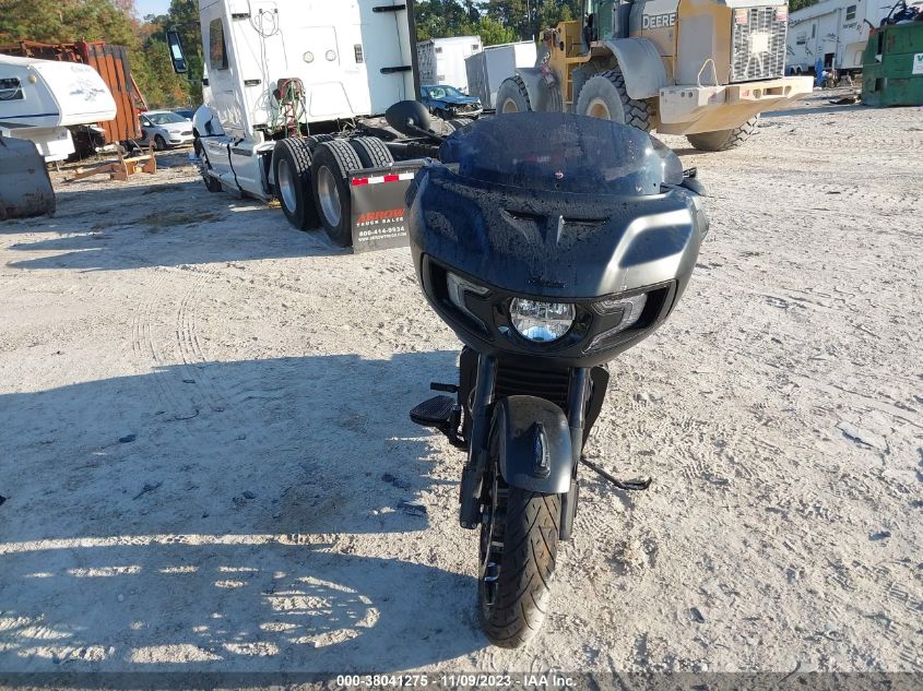 2021 INDIAN MOTORCYCLE CO. CHALLENGER DARK HORSE 56KLCDRR3M3401389
