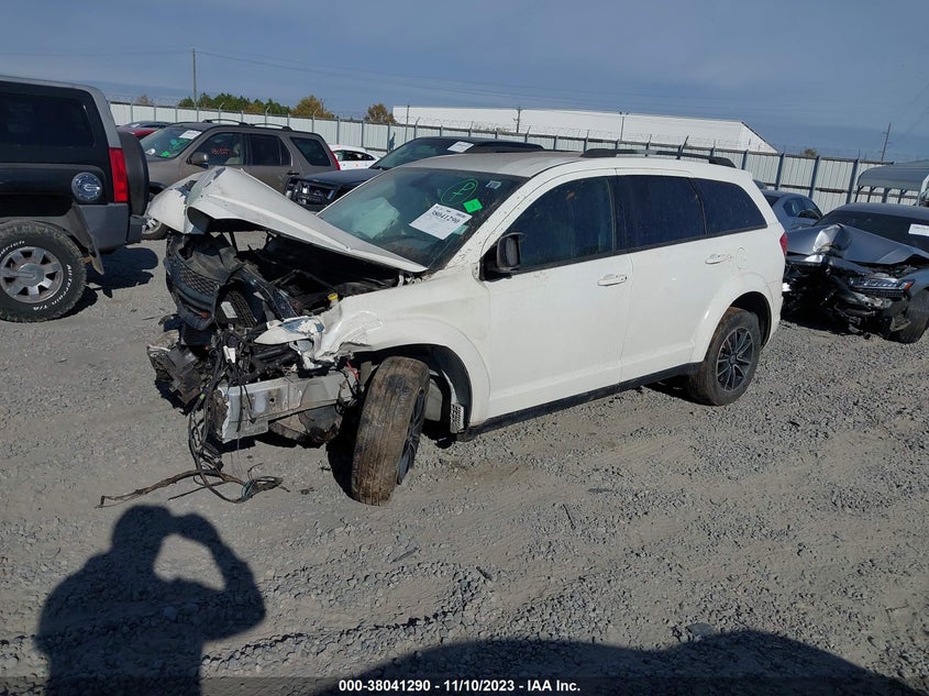 VIN 3C4PDCAB0JT386167 2018 DODGE JOURNEY SE
