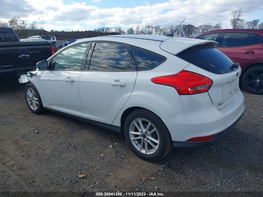 2015 FORD FOCUS SE - 1FADP3K29FL276039