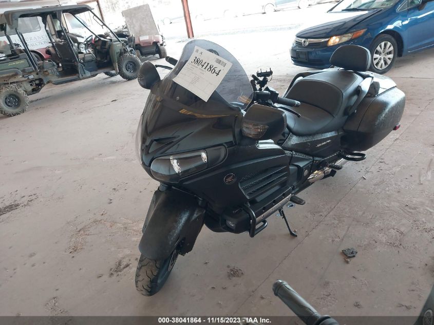 2013 HONDA GL1800 B JH2SC6814DK002108