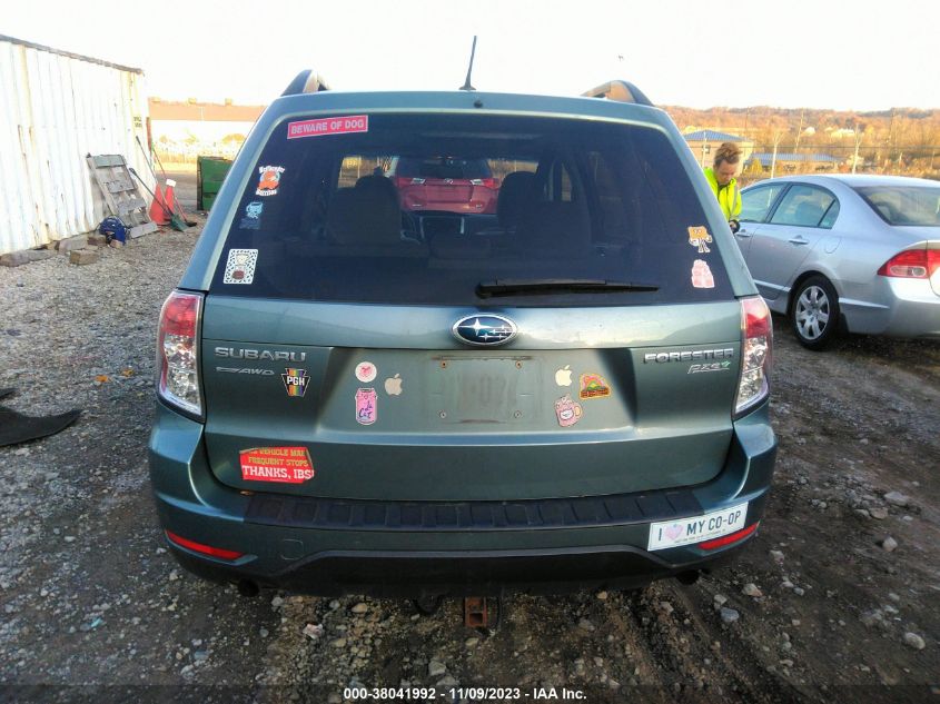 2013 SUBARU FORESTER 2.5X PREMIUM - JF2SHADC1DH400945