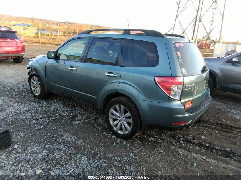 2013 SUBARU FORESTER 2.5X PREMIUM - JF2SHADC1DH400945