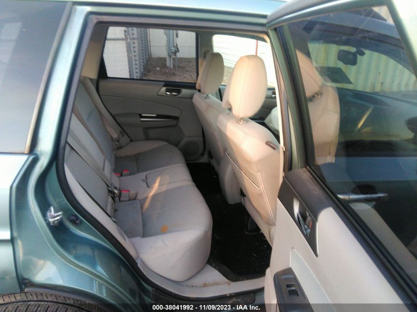 2013 SUBARU FORESTER 2.5X PREMIUM - JF2SHADC1DH400945