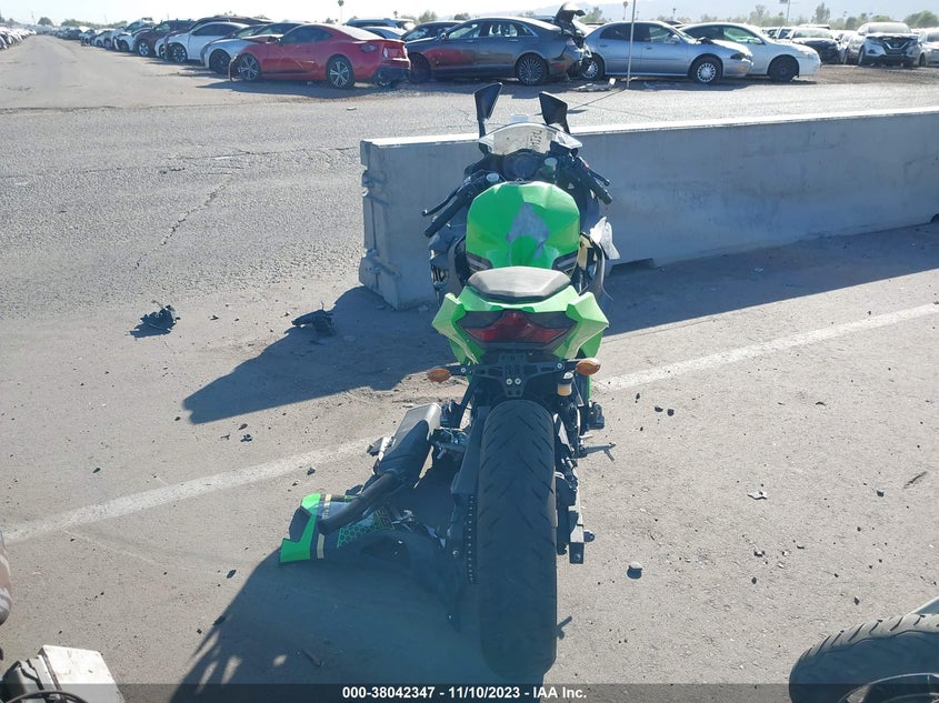 VIN JKAEXKG10LDA63511 2020 KAWASAKI EX400