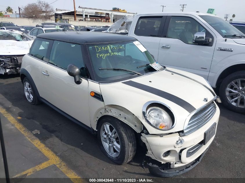 2013 MINI COOPER HARDTOP - WMWSU3C56DT683569