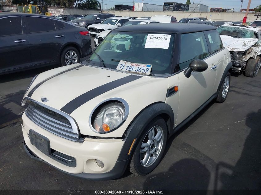 2013 MINI COOPER HARDTOP - WMWSU3C56DT683569