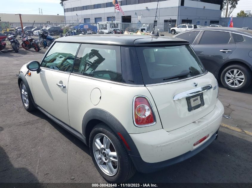 2013 MINI COOPER HARDTOP - WMWSU3C56DT683569