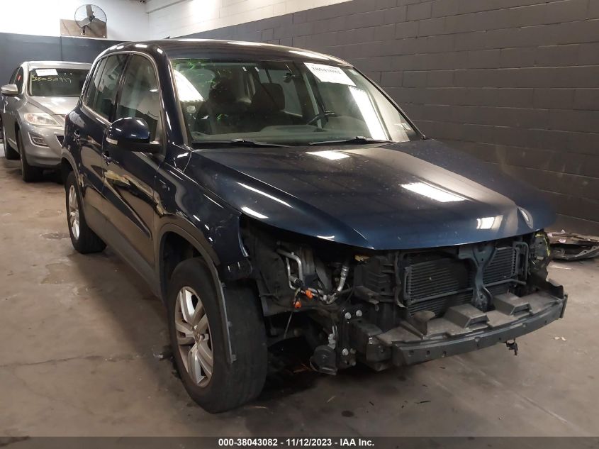 2014 VOLKSWAGEN TIGUAN S - WVGBV3AX1EW618600