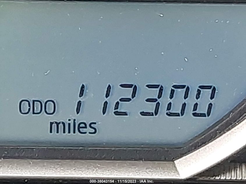 2015 TOYOTA RAV4 XLE - JTMWFREV1FD068293