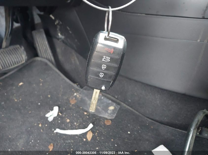 2018 KIA SOUL + - KNDJP3A56J7601028