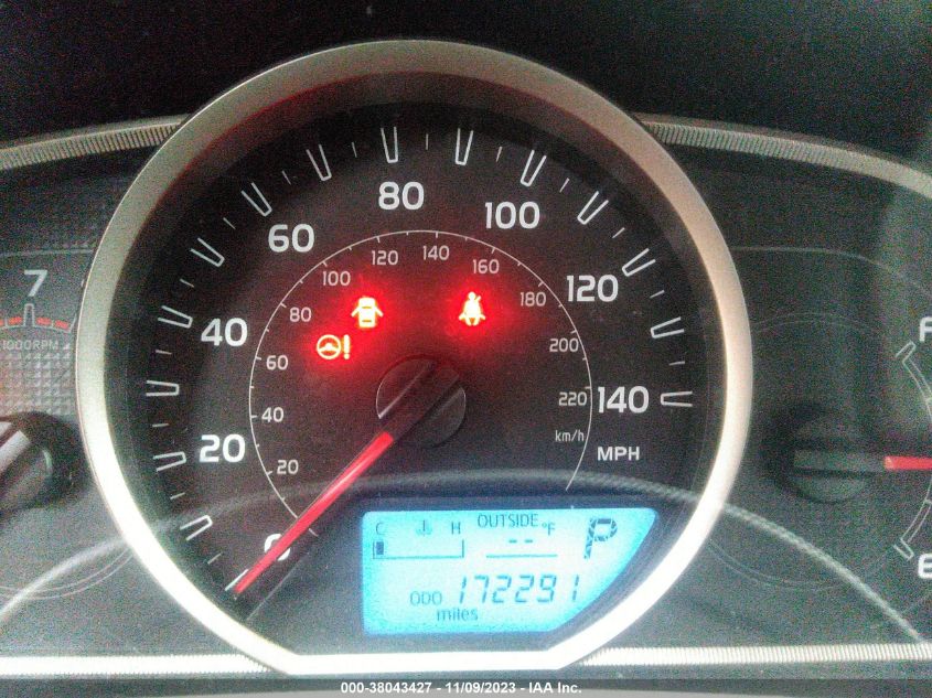 2014 TOYOTA RAV4 XLE - 2T3WFREV4EW101711