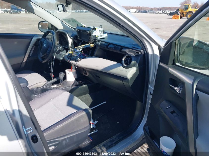 2014 TOYOTA RAV4 XLE - JTMWFREV9EJ005104