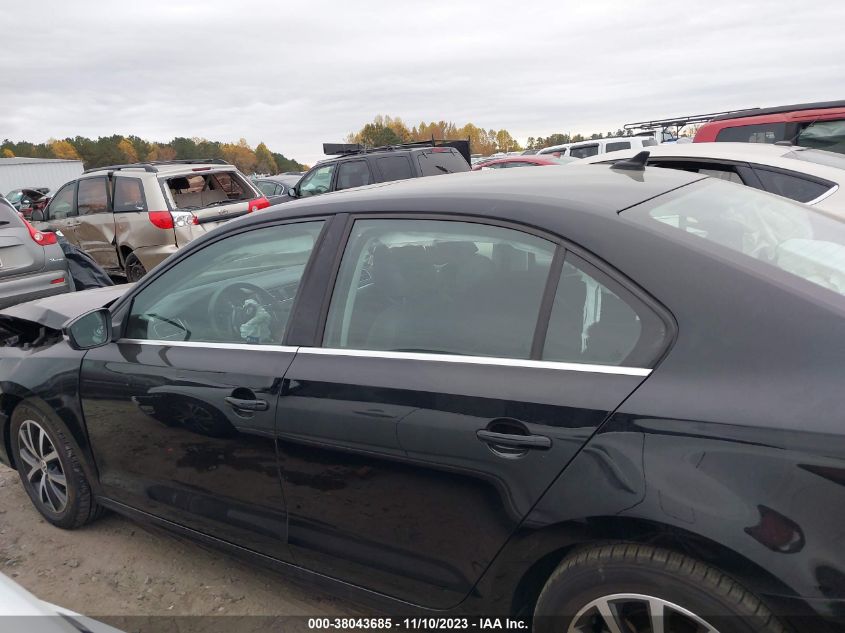 2017 VOLKSWAGEN JETTA SE - 3VWDB7AJXHM220294