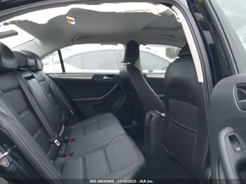 2017 VOLKSWAGEN JETTA SE - 3VWDB7AJXHM220294
