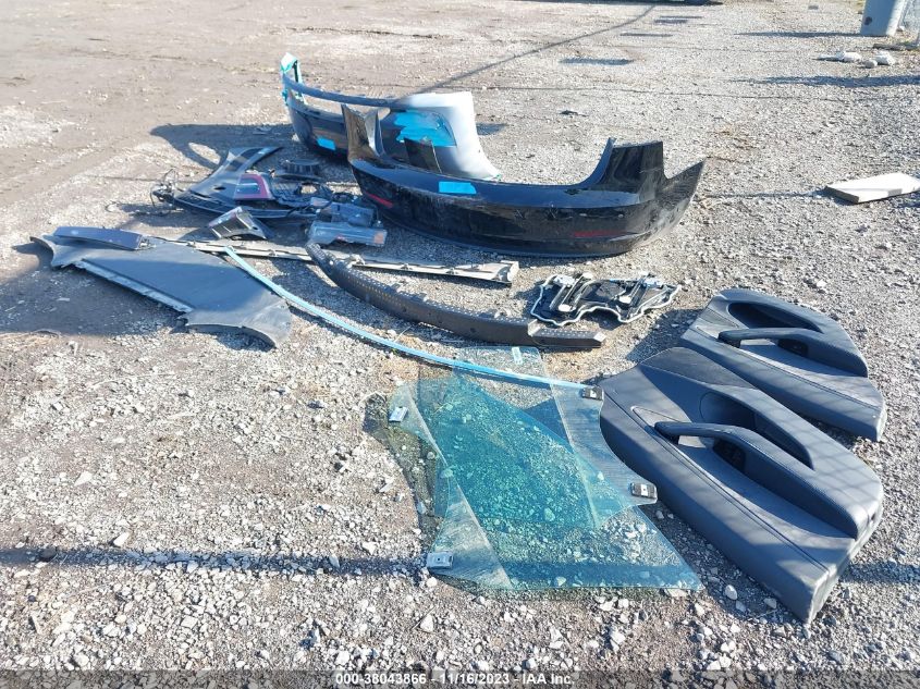 VIN 5YJ3E1EB0JF071992 2018 TESLA MODEL 3