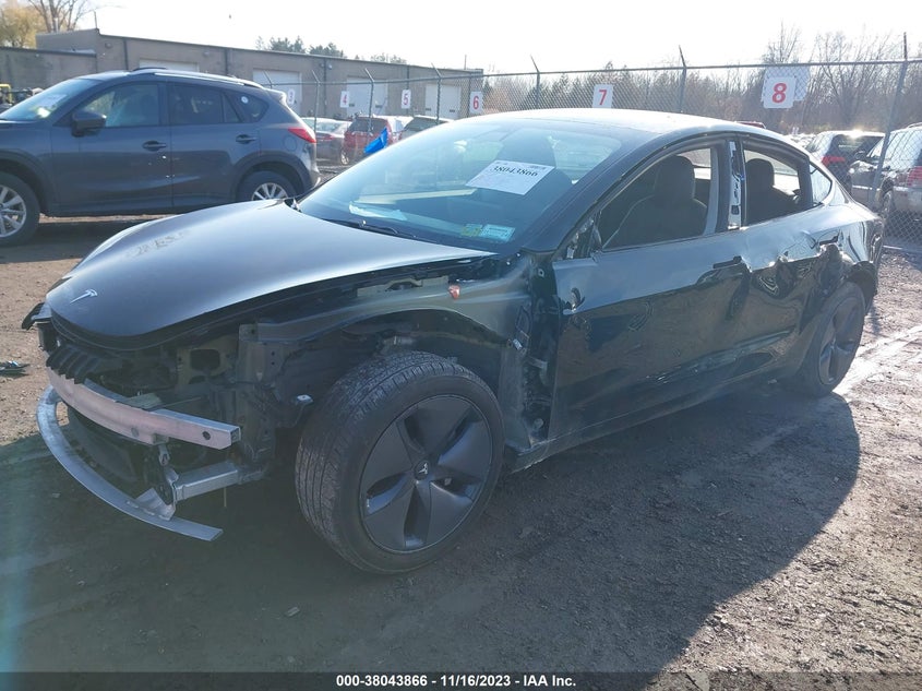 VIN 5YJ3E1EB0JF071992 2018 TESLA MODEL 3
