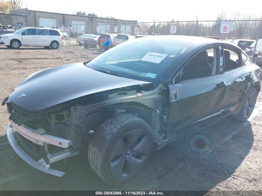 VIN 5YJ3E1EB0JF071992 2018 TESLA MODEL 3