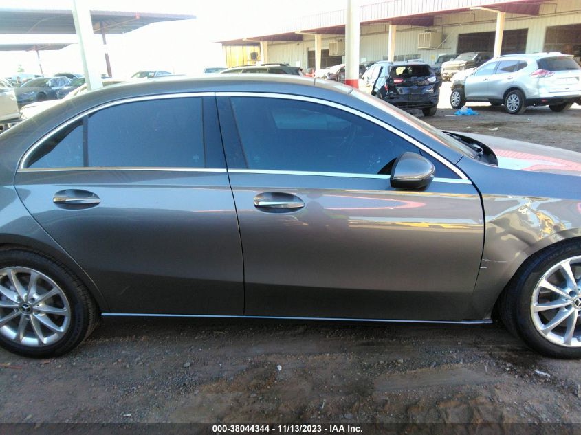 2021 MERCEDES-BENZ A 220 W1K3G4EB4MJ286578