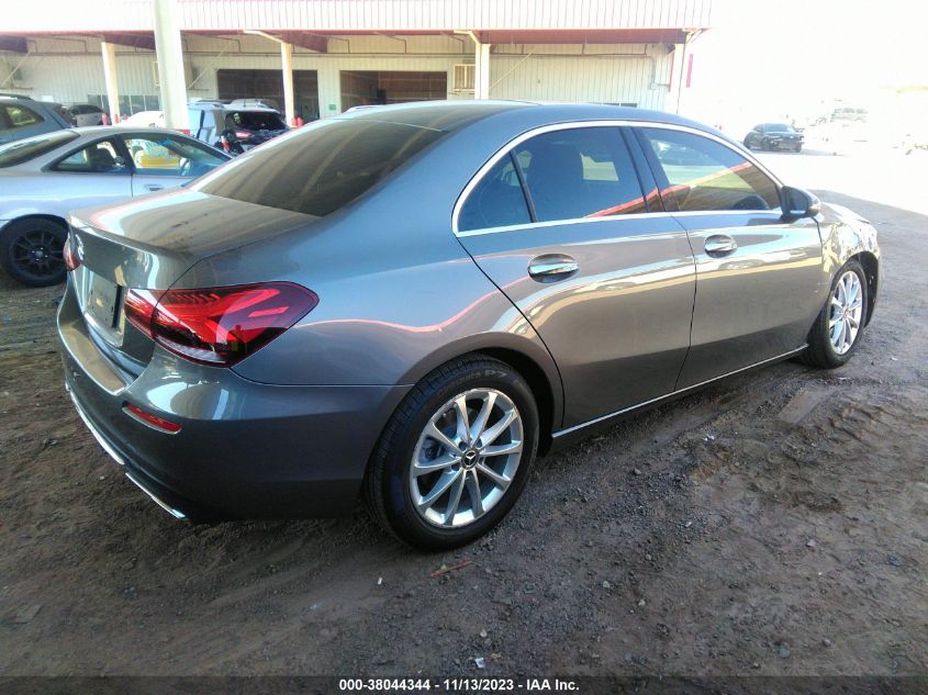 2021 MERCEDES-BENZ A 220 W1K3G4EB4MJ286578