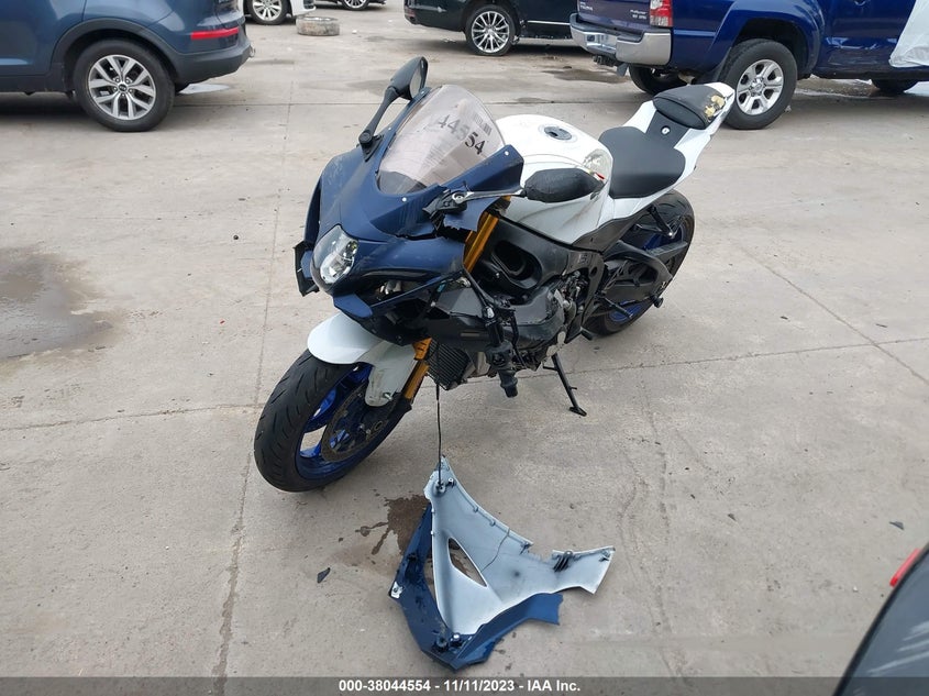 VIN JS1DM11H6P7100258 2023 SUZUKI GSX-R1000 R