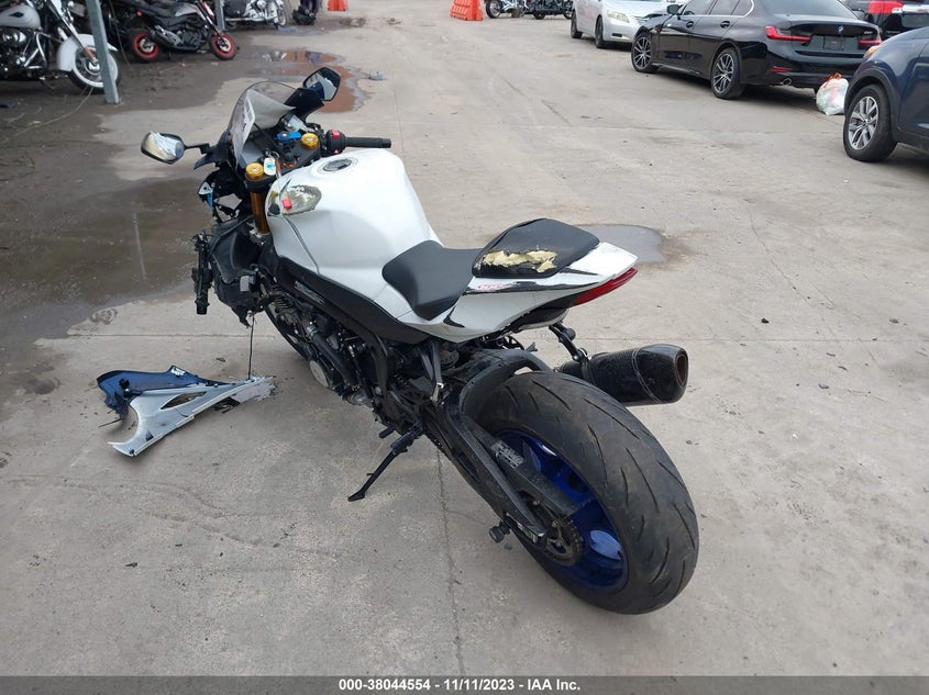 VIN JS1DM11H6P7100258 2023 SUZUKI GSX-R1000 R