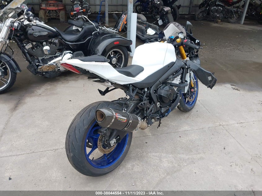 VIN JS1DM11H6P7100258 2023 SUZUKI GSX-R1000 R