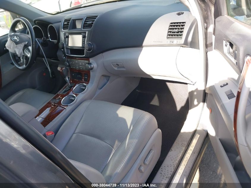 2013 TOYOTA HIGHLANDER LIMITED V6 - 5TDYK3EH5DS118366
