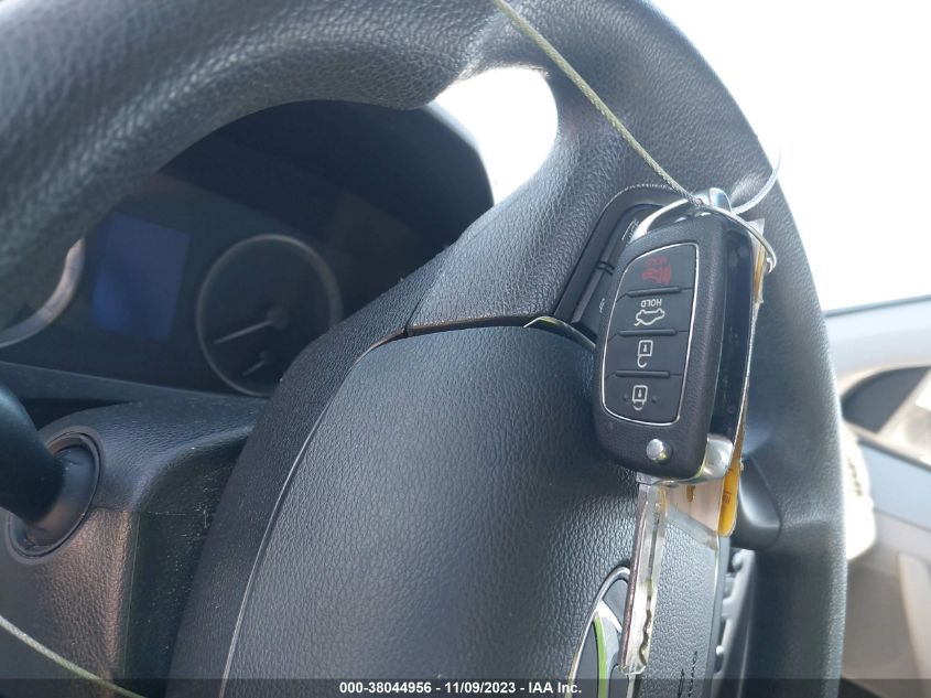 2016 HYUNDAI SONATA SE - 5NPE24AF1GH399590