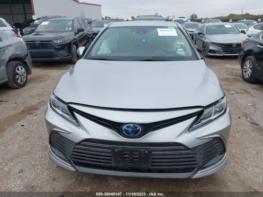 2021 TOYOTA CAMRY LE - 4T1C31AK7MU560134