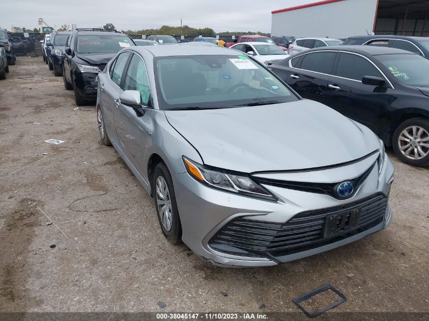 2021 TOYOTA CAMRY LE - 4T1C31AK7MU560134