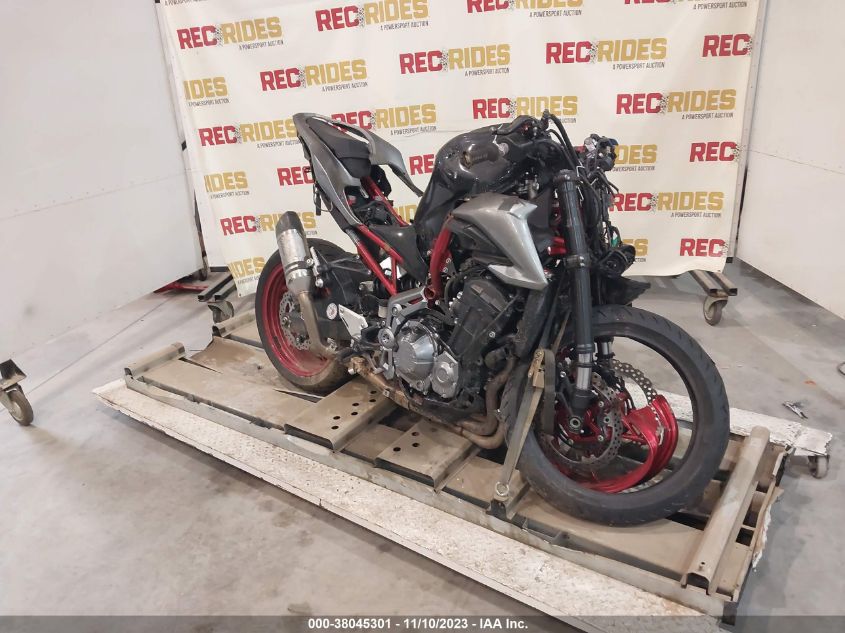 2019 KAWASAKI ZR900 - JKAZR2A12KA003196