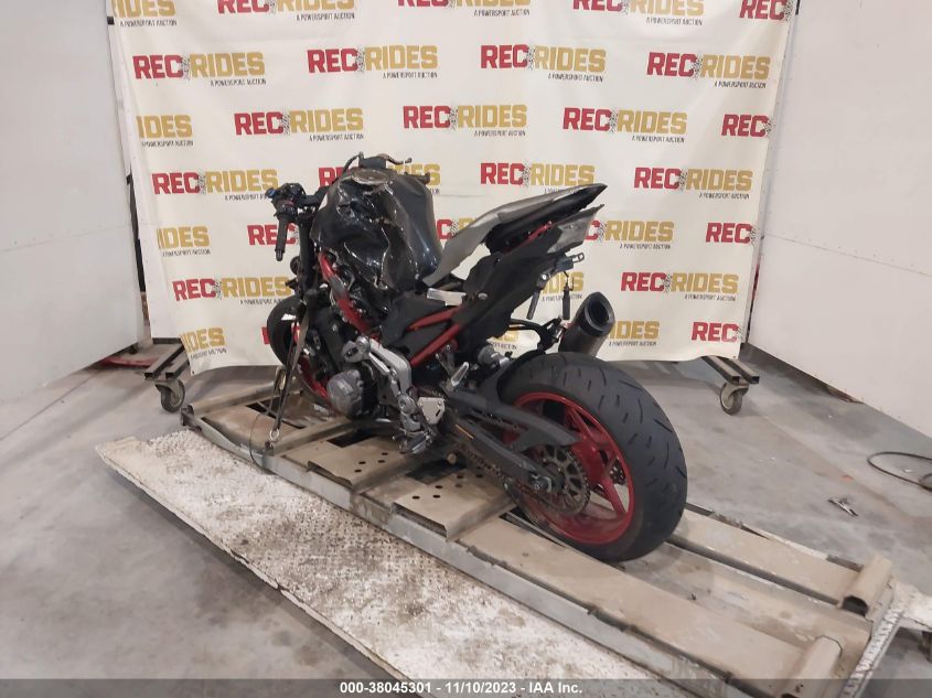 2019 KAWASAKI ZR900 - JKAZR2A12KA003196