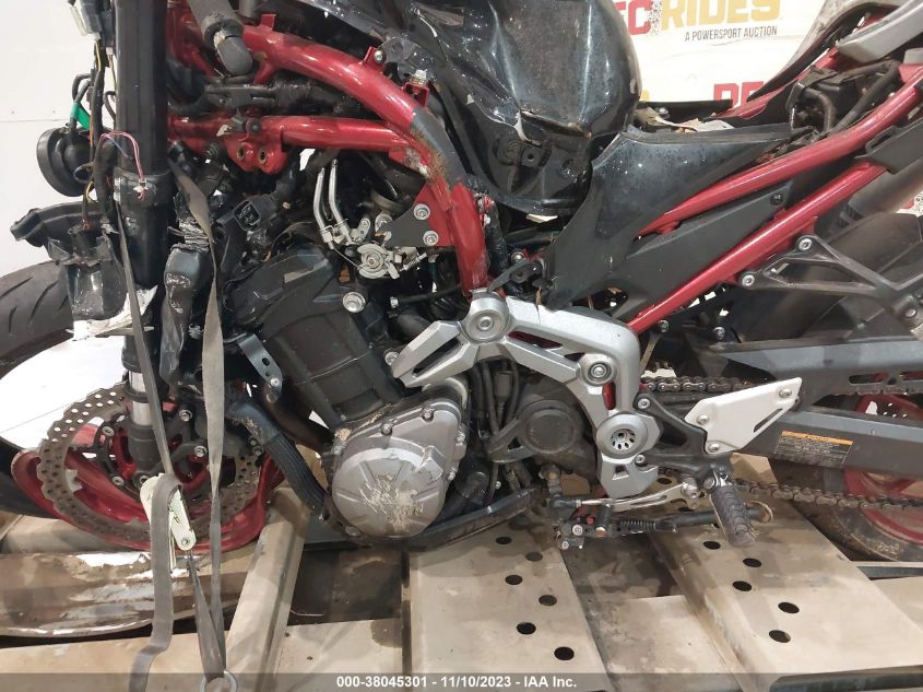 2019 KAWASAKI ZR900 - JKAZR2A12KA003196