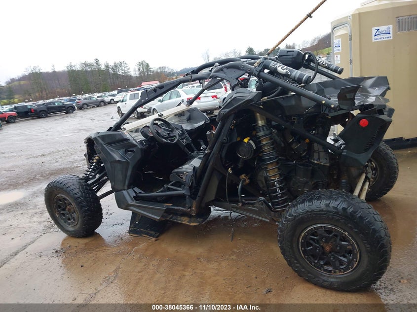 VIN 3JBVXAW22HK001982 2017 CAN-AM MAVERICK X3 X RS TURBO R