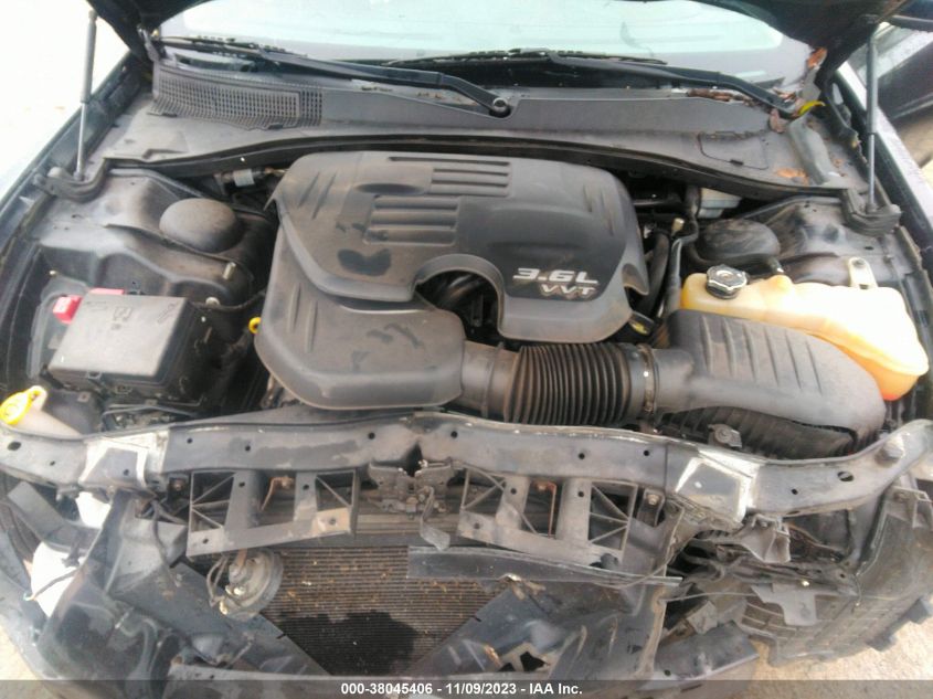 2013 CHRYSLER 300 300C - 2C3CCAET3DH673951