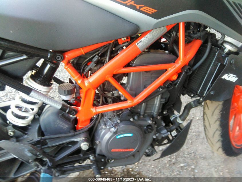 2022 KTM 390 DUKE MD2JPJ406NC263433