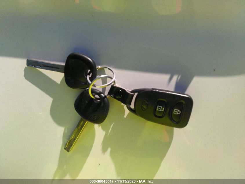 2014 HYUNDAI TUCSON SE - KM8JUCAG6EU828801