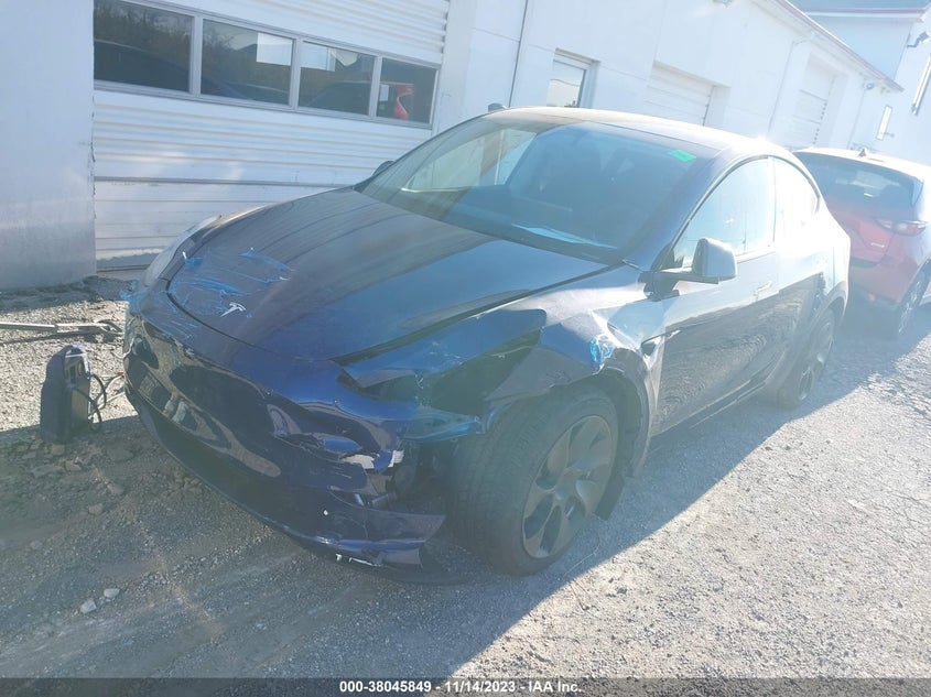 VIN 7SAYGDEE3PA137195 2023 TESLA MODEL Y