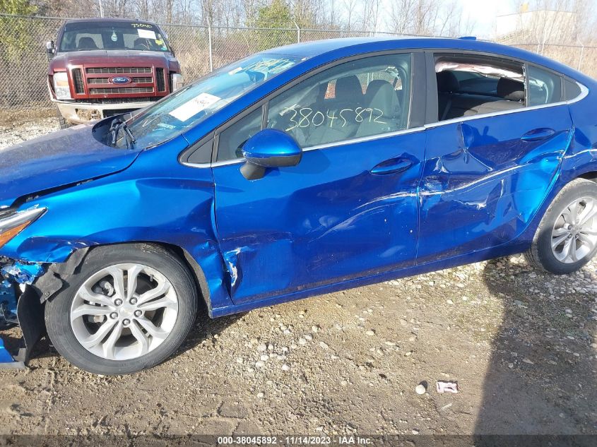 2019 CHEVROLET CRUZE LT - 1G1BE5SM9K7138260