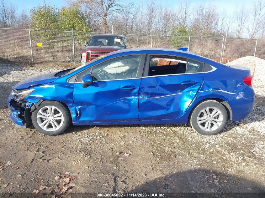 2019 CHEVROLET CRUZE LT - 1G1BE5SM9K7138260