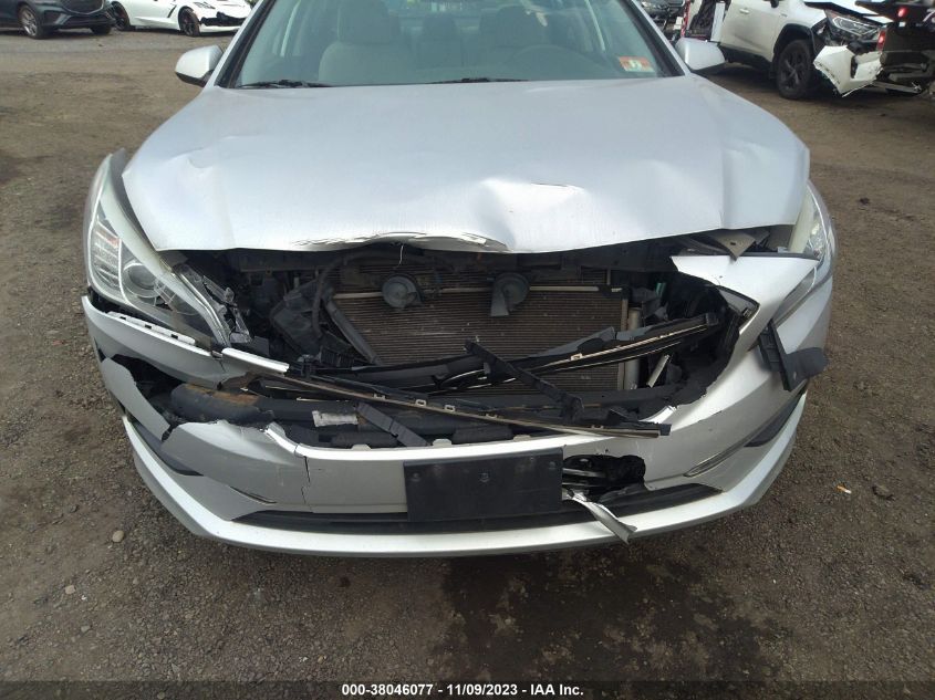 2015 HYUNDAI SONATA 2.4L SE - 5NPE24AF4FH199849