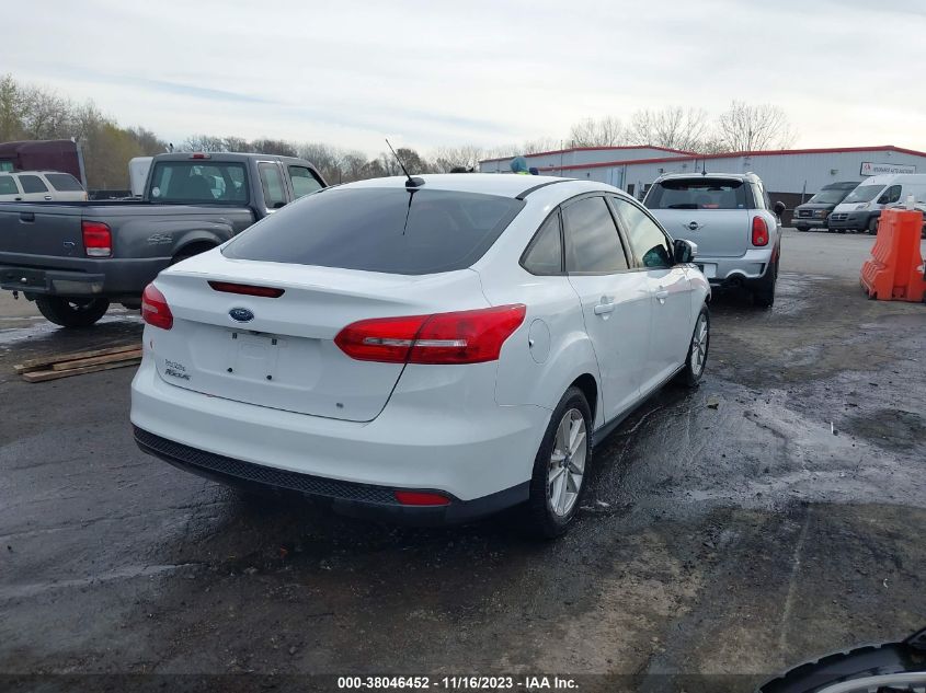 2015 FORD FOCUS SE - 1FADP3F24FL317431