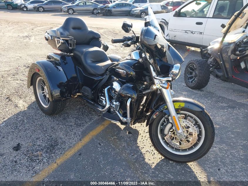 2016 HARLEY-DAVIDSON FLHTCUTG TRI GLIDE ULTRA - 1HD1MAL10GB852350