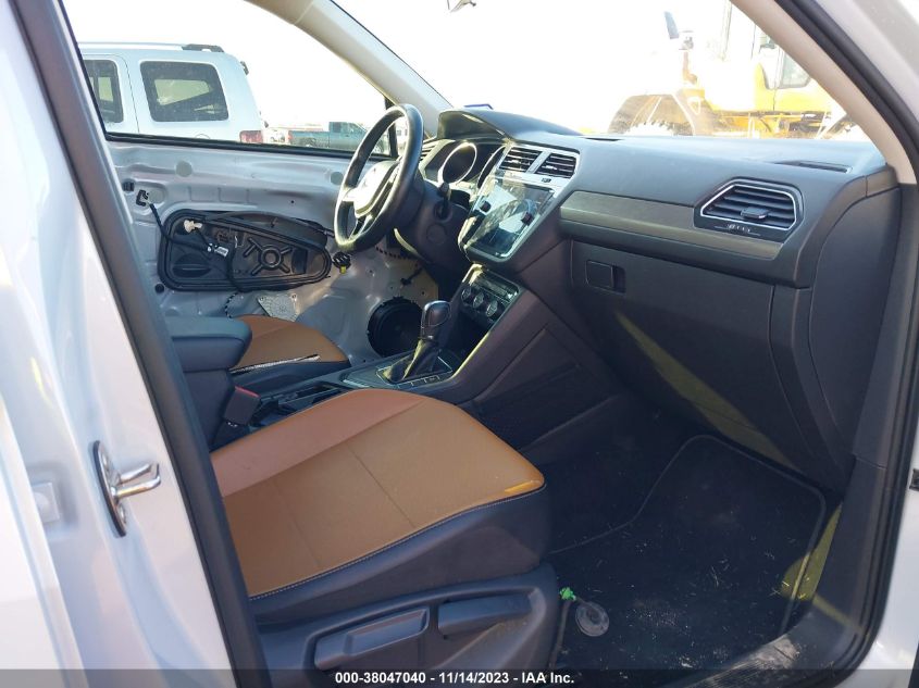2018 VOLKSWAGEN TIGUAN SE/SEL - 3VV3B7AX2JM030984