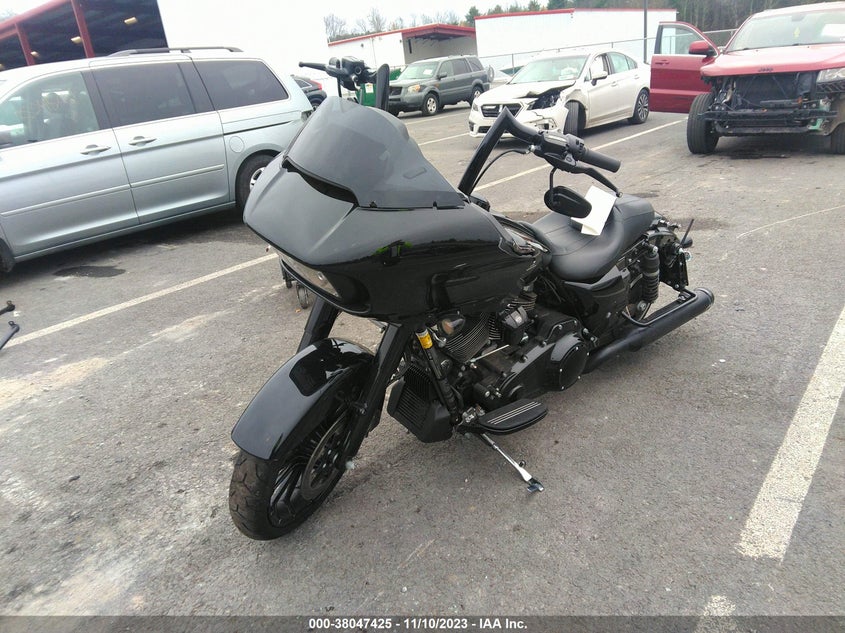 VIN 1HD1KTC16JB679099 2018 HARLEY-DAVIDSON FLTRXS ROAD GLIDE SPECIAL