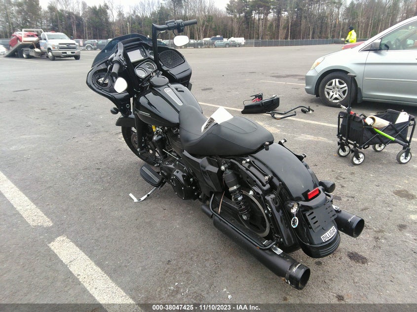 VIN 1HD1KTC16JB679099 2018 HARLEY-DAVIDSON FLTRXS ROAD GLIDE SPECIAL